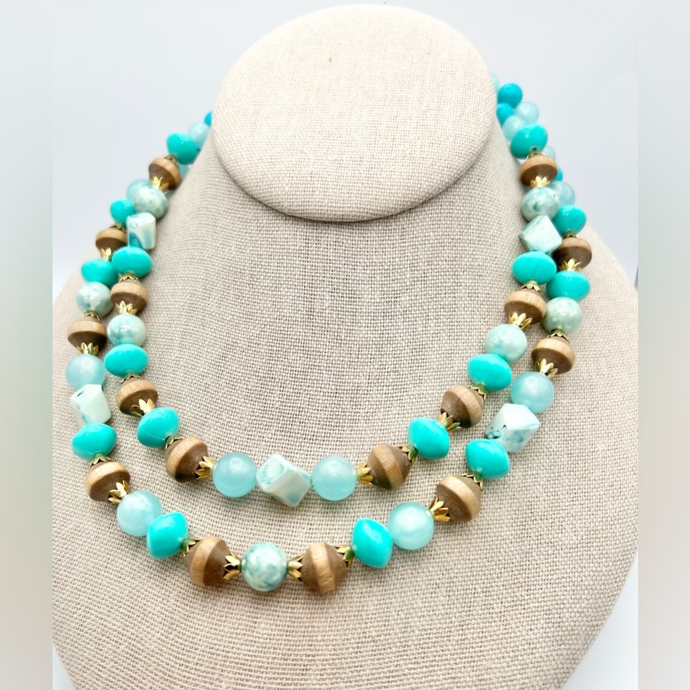 TURQUOISE COLOR BEACH NECKLACE